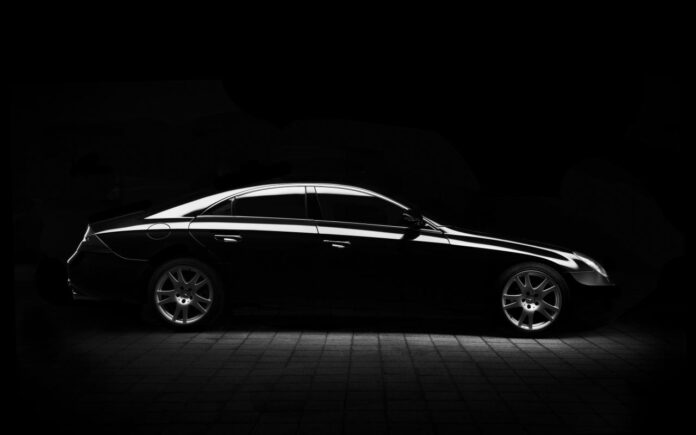 sedan hitam