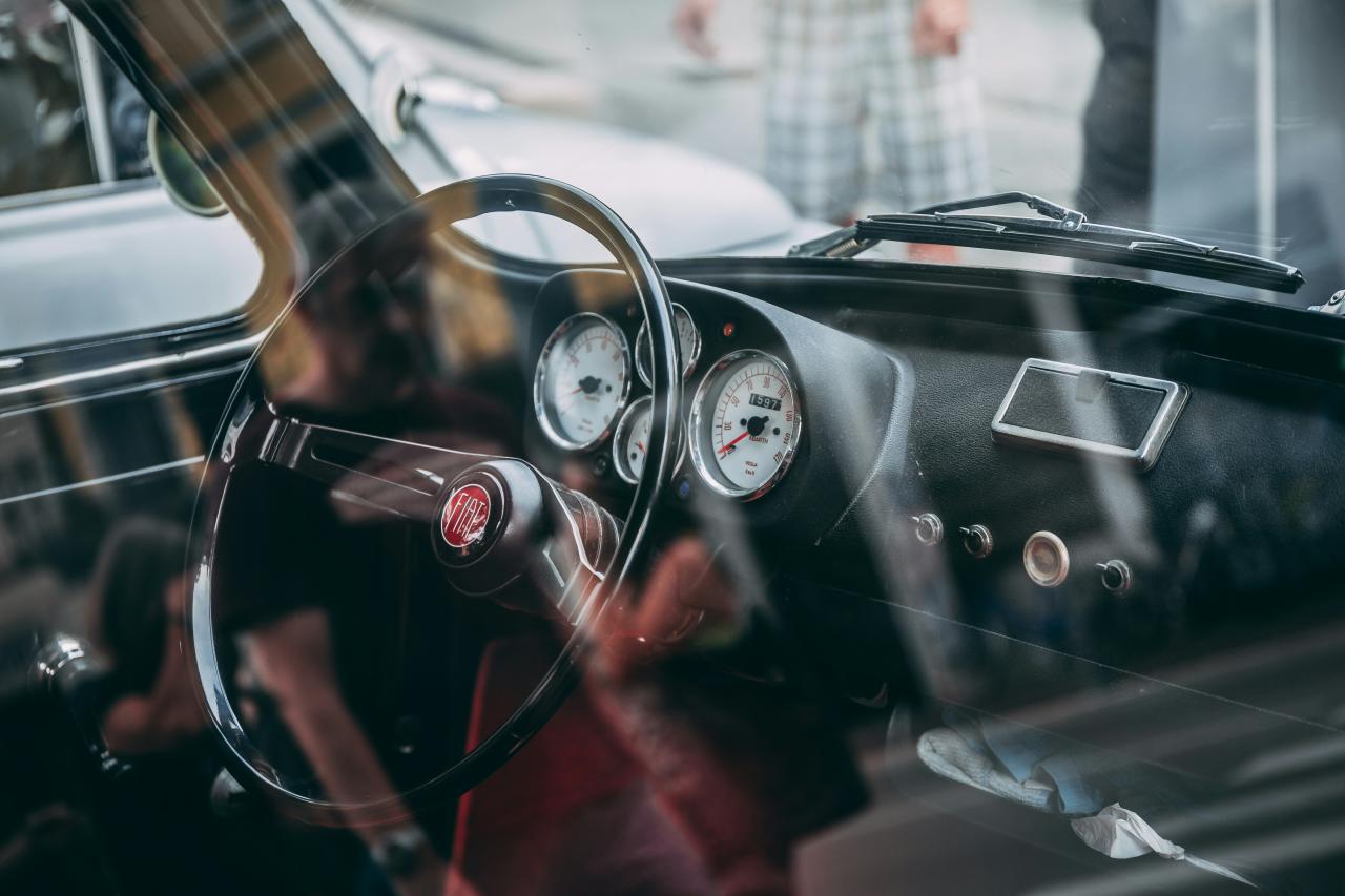 setir kendaraan hitam