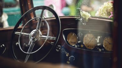 roda kemudi dan dasbor mobil klasik